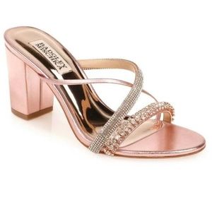 Badgley Mischka Zoraya Block Heel Sandal NWOB Size:8.5 Rose Gold Metallic